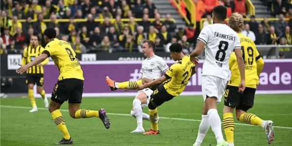 德甲前瞻：残阵法兰克福死磕多特，攻防两极对决定欧冠资格格局