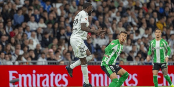 豪门悲喜夜：皇马5-1 利物浦补时领先遭绝平2-2 切尔西1-1绝平曼城